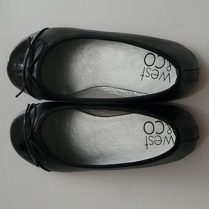 NWOT west&Co  kids shoes 1M